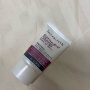 Paulas choice mousturizer.